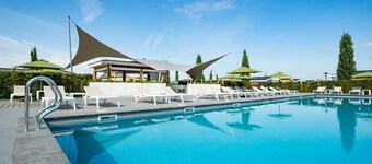 Prachtig vrijstaand vakantiehuis voor 6 personen met WIFI, airco, zwembad, TV en terras