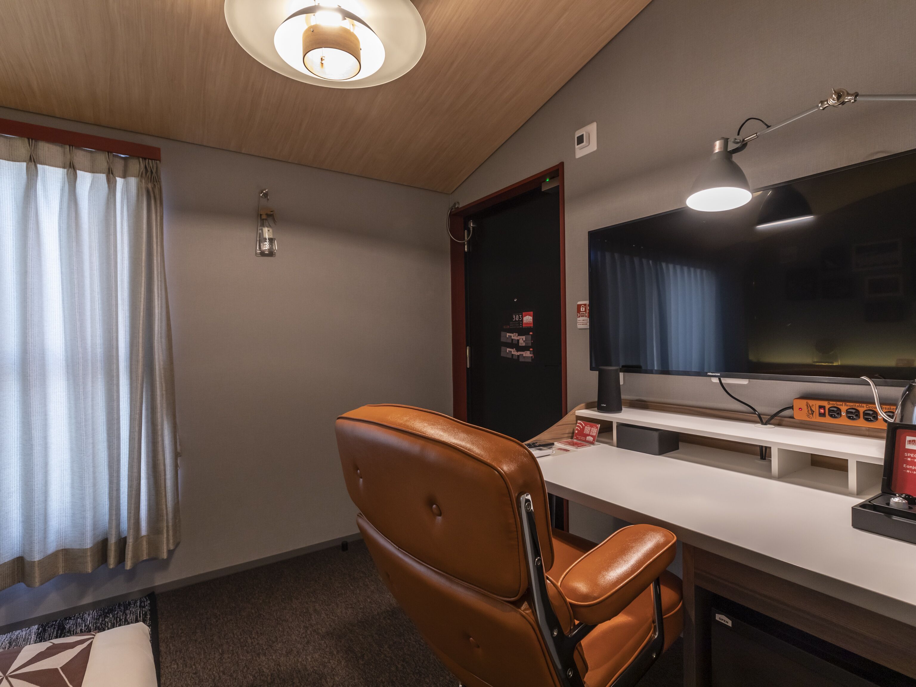 303BD Deluxe Double Room, Non Smoking