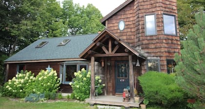 Relaxing lodge in the woods