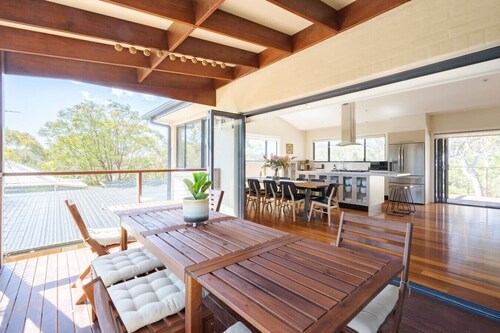 Alleura House/Bushland/Families/Groups/Pet Friendl