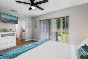 4 bedrooms, iron/ironing board, travel crib, free WiFi