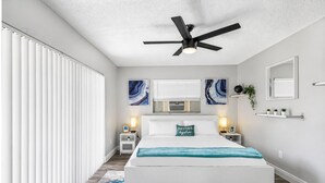 4 bedrooms, iron/ironing board, travel crib, WiFi (free)