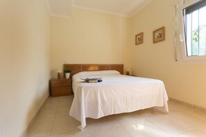 3 bedrooms, iron/ironing board - Ref. VINYA: Ground floor house with swimming pool. (L'Escala)