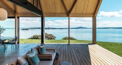 Mawhiti - Architectural Beachfront Estate