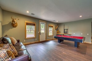 Game room - Hot Tub, Game Room & More! Lakefront Home in Afton (Afton)