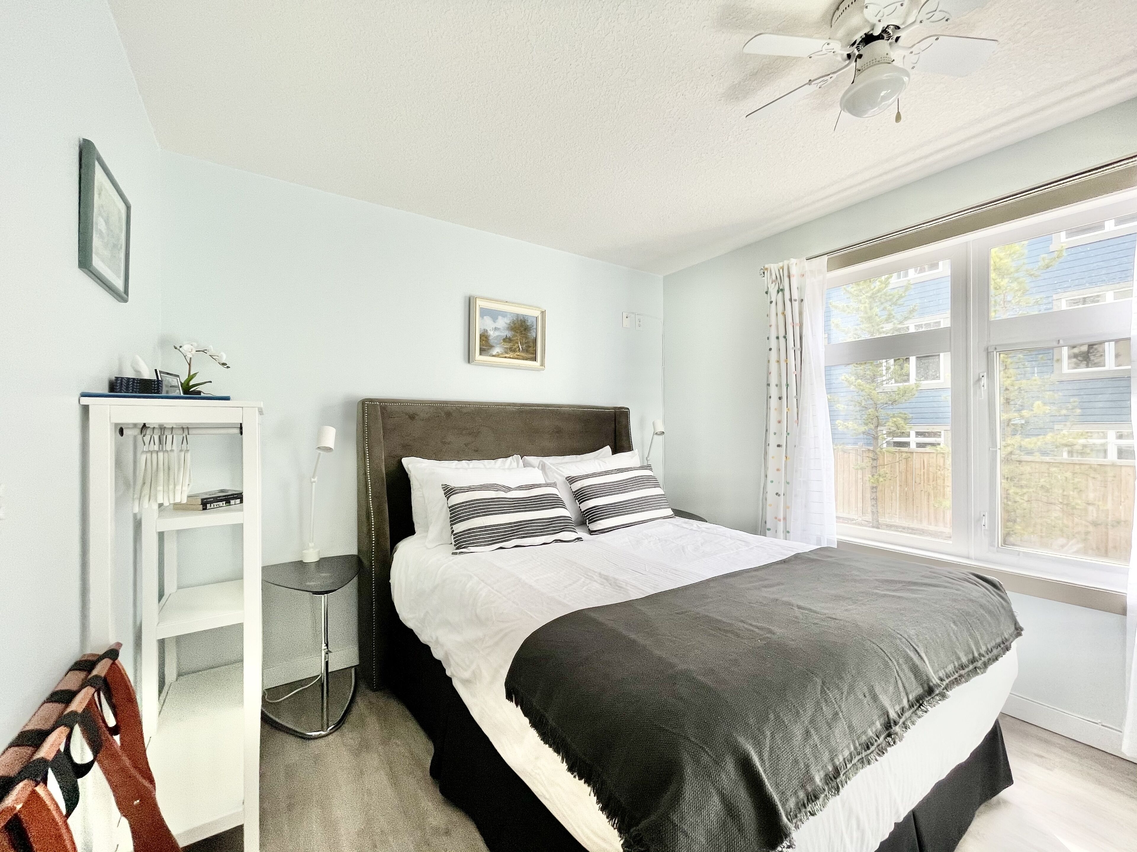 1 slaapkamer, een bureau, gratis wifi, beddengoed