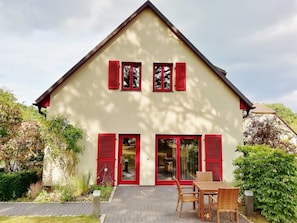Outdoor dining - Ferienwohnung Anemone - Hotel Jackisch (Boxberg/Oberlausitz)