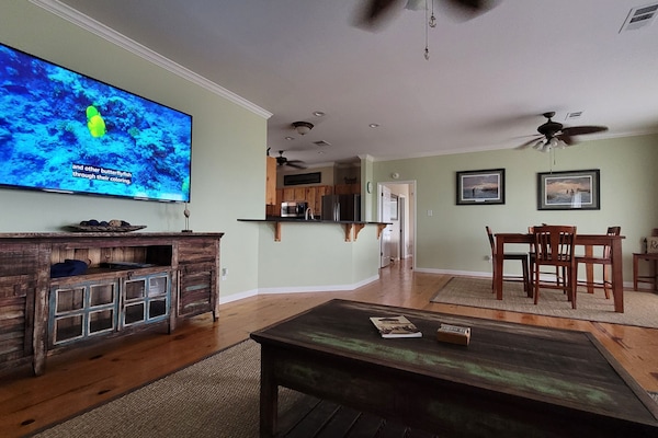 Living and dining room