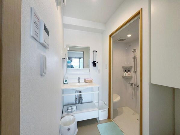 Hair dryer, towels
