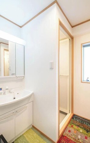 Hair dryer, towels - Private rental  2 minutes walk from JR line  Fre - Travel Palace Miyuki / Kawaguchi Saitama (Kawaguchi)