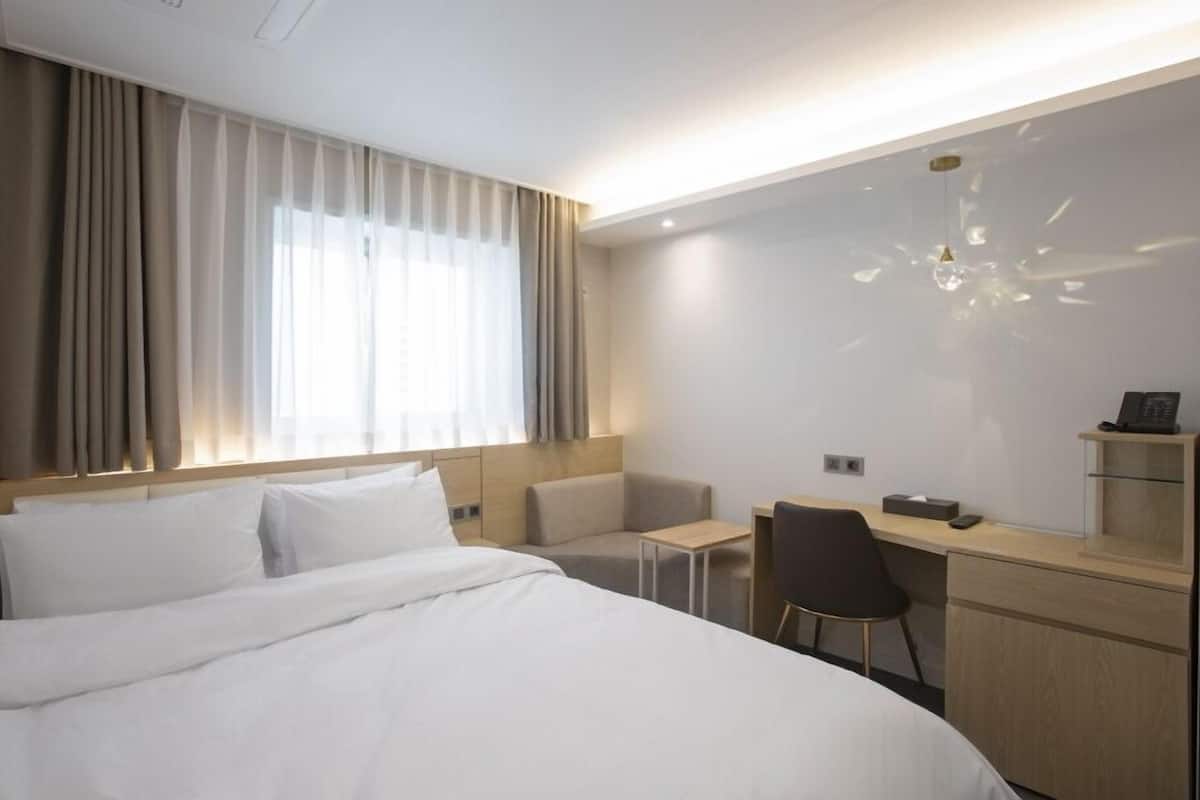 1 bedroom, individually decorated, individually furnished, free wifi