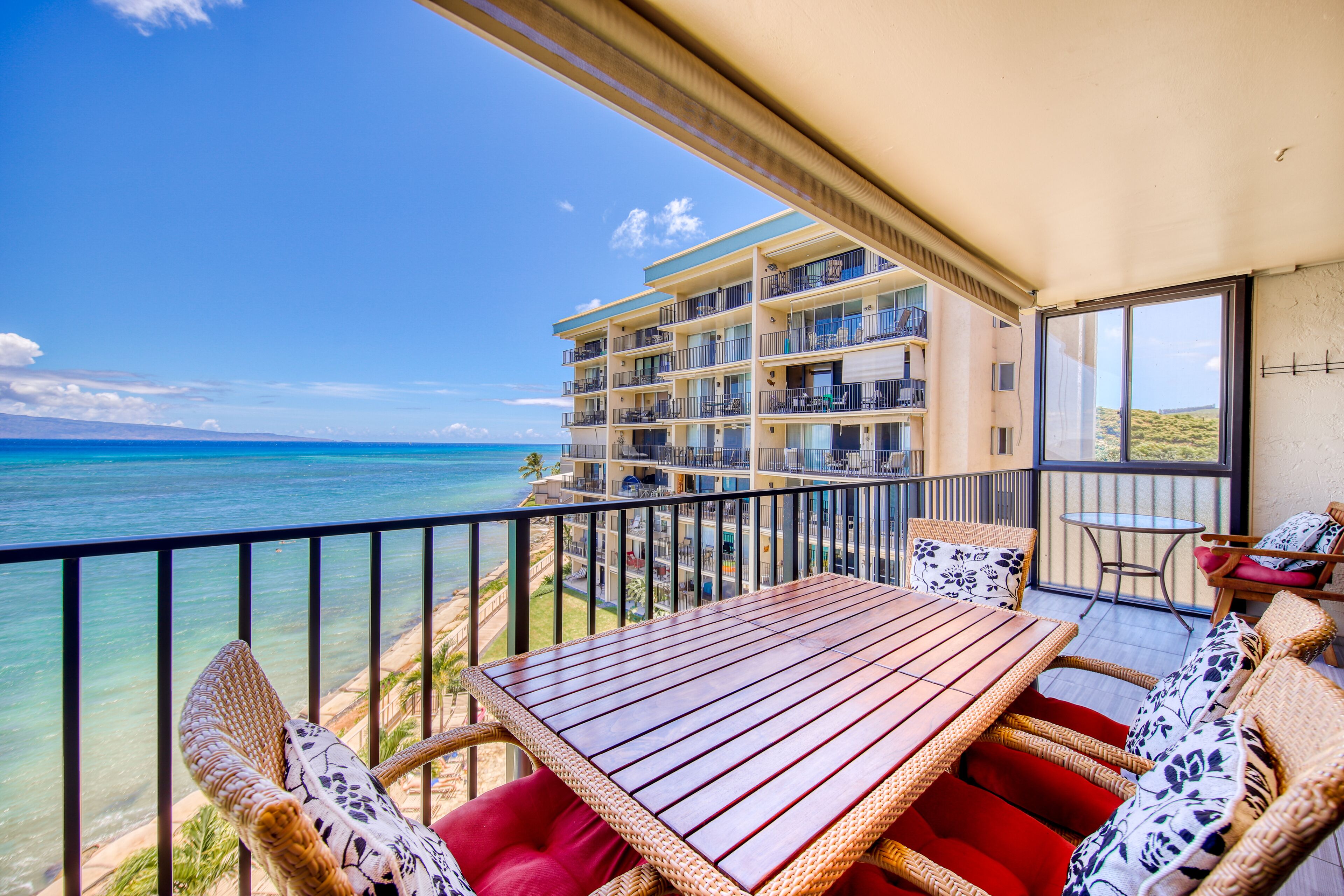 Beachfront home with a pool & WiFi - near beaches