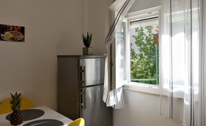 Apartment (Two Bedroom Apartment with Sea View) | Dining room - Apartment Meryl (Solin)