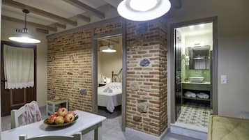 2 quartos, cofres nos quartos, ferros/tábuas de passar roupa