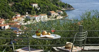 Likoudis Suites Kioni, Ithaca Greece