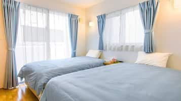 3 bedrooms, desk, iron/ironing board, free WiFi