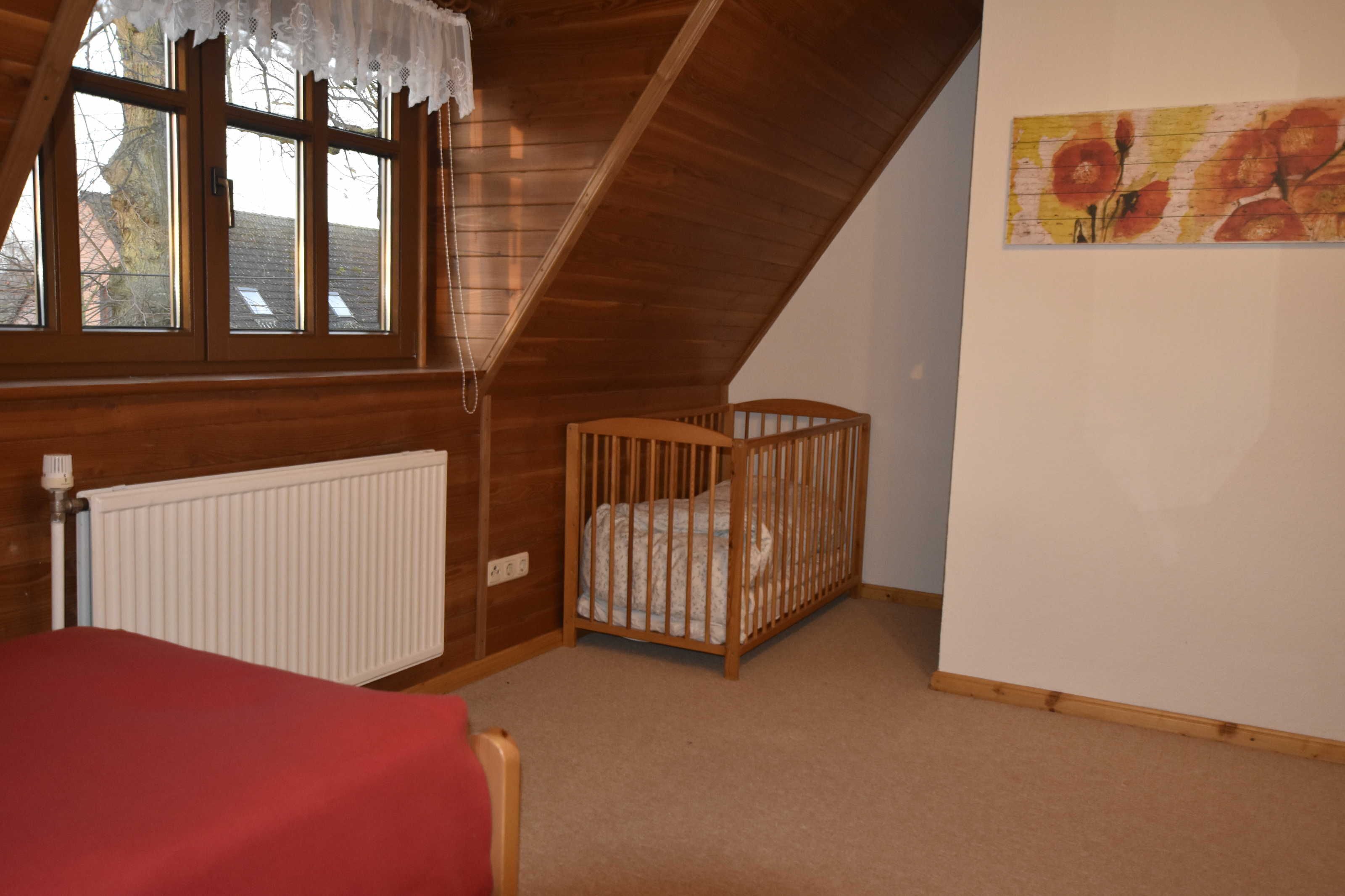 2 bedrooms, travel crib, WiFi, bed sheets