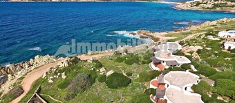 Beachfront villa on the first row with lovely view