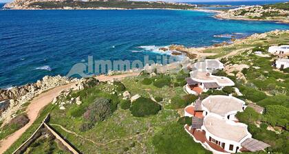 Beachfront villa on the first row with lovely view