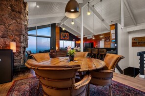 Dining - LA LA Final Promo of the Year! (Los Angeles)