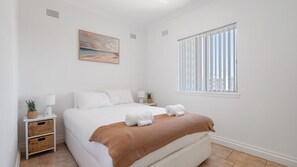 2 多间卧室、熨斗/熨衣板、床单