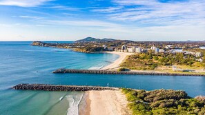 On the beach - Hibiscus Court 1 - Forster Main Beach! (Forster)