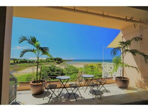 Terrace/patio - Room C One bedroom King size Room without meals / Kunigami-gun Okinawa (Kunigami-gun)