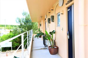 Exterior detail - Room B One bedroom King size Room without meals / Kunigami-gun Okinawa (Kunigami-gun)