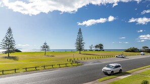 Property grounds - Surfspray 3 - Pebbly Beach (Forster)
