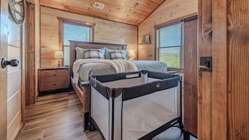 5 Schlafzimmer, Reisekinderbett, kostenloses WLAN, Bettwäsche