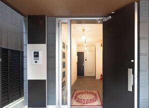 Interior - Twin bed roomYou can cook and do laundryEquipped with a 60inch large screen TV / Otsu Shiga (Otsu)