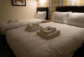 Skrifborð, ókeypis þráðlaus nettenging