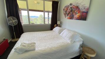 4 bedrooms, desk, iron/ironing board, travel cot