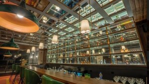 2 bars/lounges - Hotel Polo Towers Agartala (Agartala)