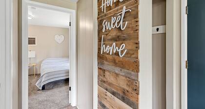 Cozy cabin for the family!