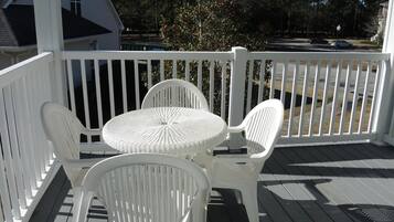 Condo, 1 Bedroom | Property grounds