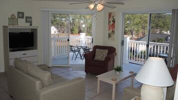 Villa, 2 Bedrooms | Living area | TV