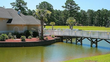 Villa, 2 Bedrooms | Property grounds
