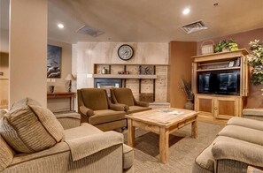 Condo, 1 Bedroom | Living room