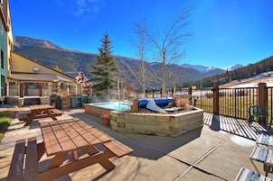 Área de parrillas y picnic