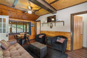 TV, fireplace - Reed's on the River Cabin 6 (Indian River)