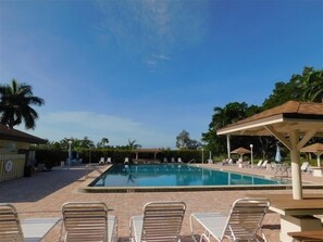 Unclassified image, 3 of 24, button