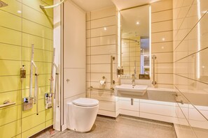 標準雙人房, 輪椅可達淋浴間 | 浴室