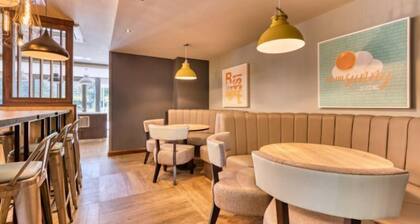 Premier Inn Oxford City Centre - Westgate