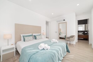 3 chambres, fer et planche Ă repasser, Wi-Fi gratuit, draps fournis