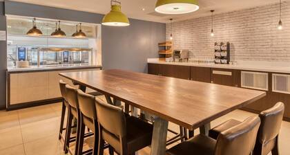 Premier Inn Bournemouth West Cliff