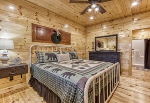 2 bedrooms, internet, bed sheets