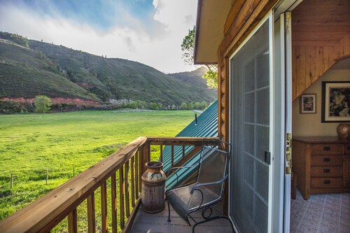 360 Mountain Views | Private Retreat | Grill | STR2025-064