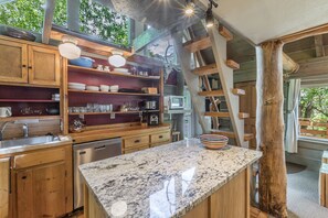 Fridge, microwave, oven, stovetop - Historic Cabin-Near Downtown-Pet Friendly-Front Porch with Amazing Views! (Ouray)