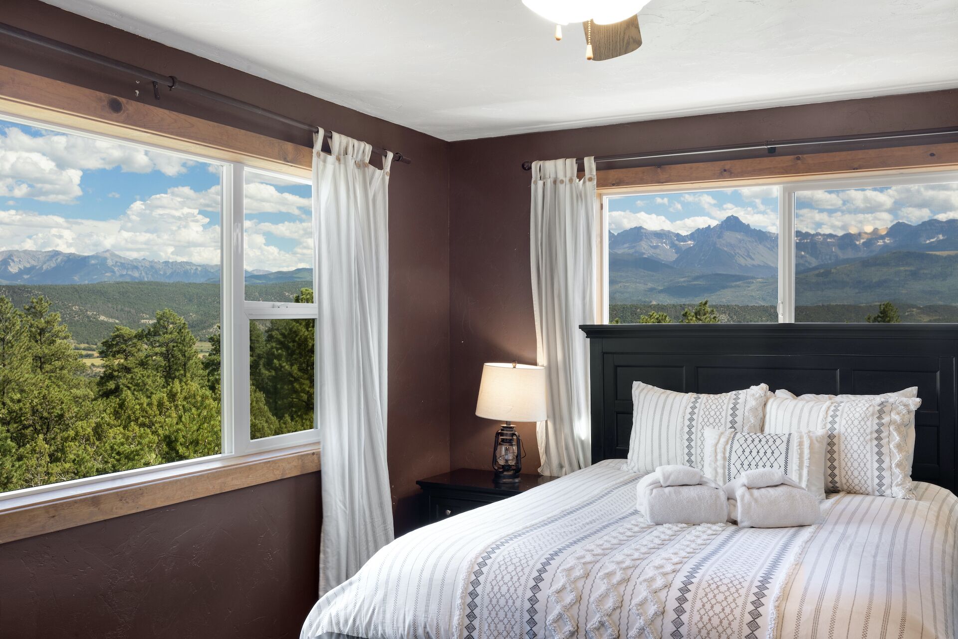 2 chambres, accès au Wi-Fi (inclus), literie fournie